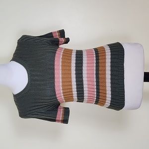 No Boundaries Women's Green, Beige and Peach Striped Short Sleeve Sweater